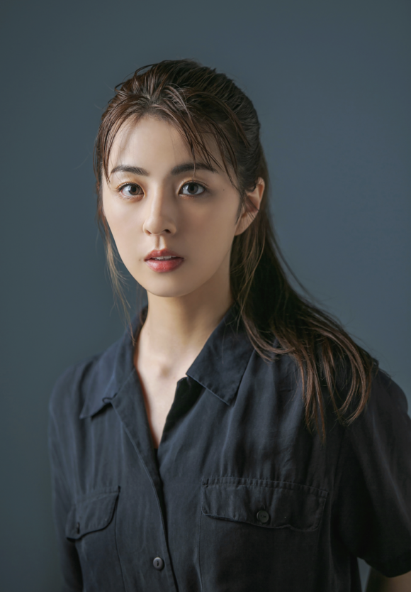 Yanagi Yurina