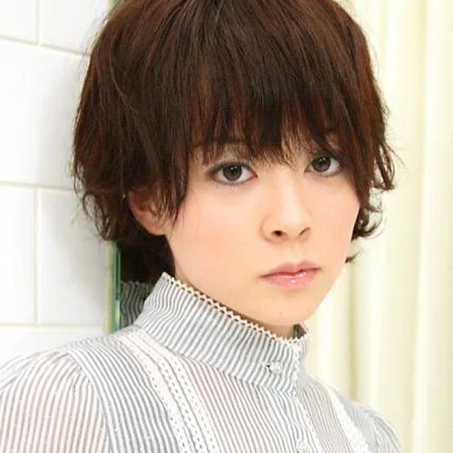 Takahashi Hitomi (1989)