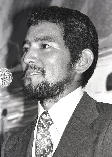 Natsuyagi Isao
