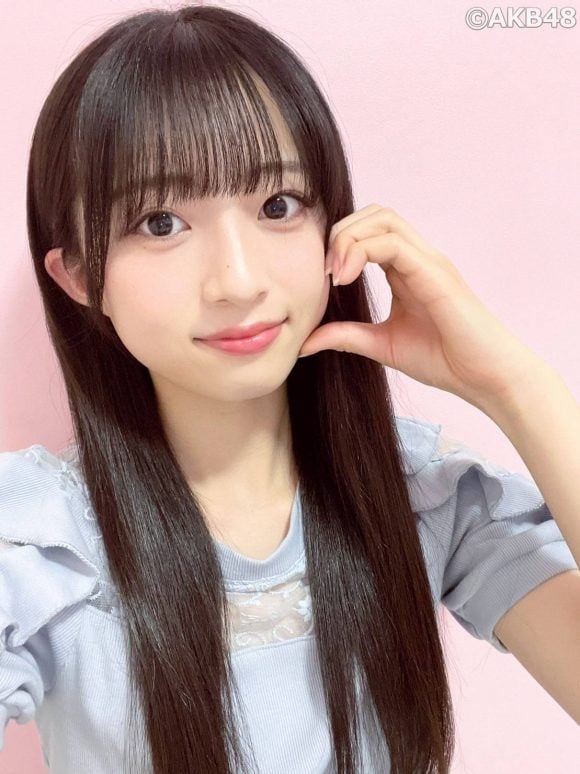 Akiyama Yuna