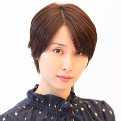 Kamoshida Hitomi