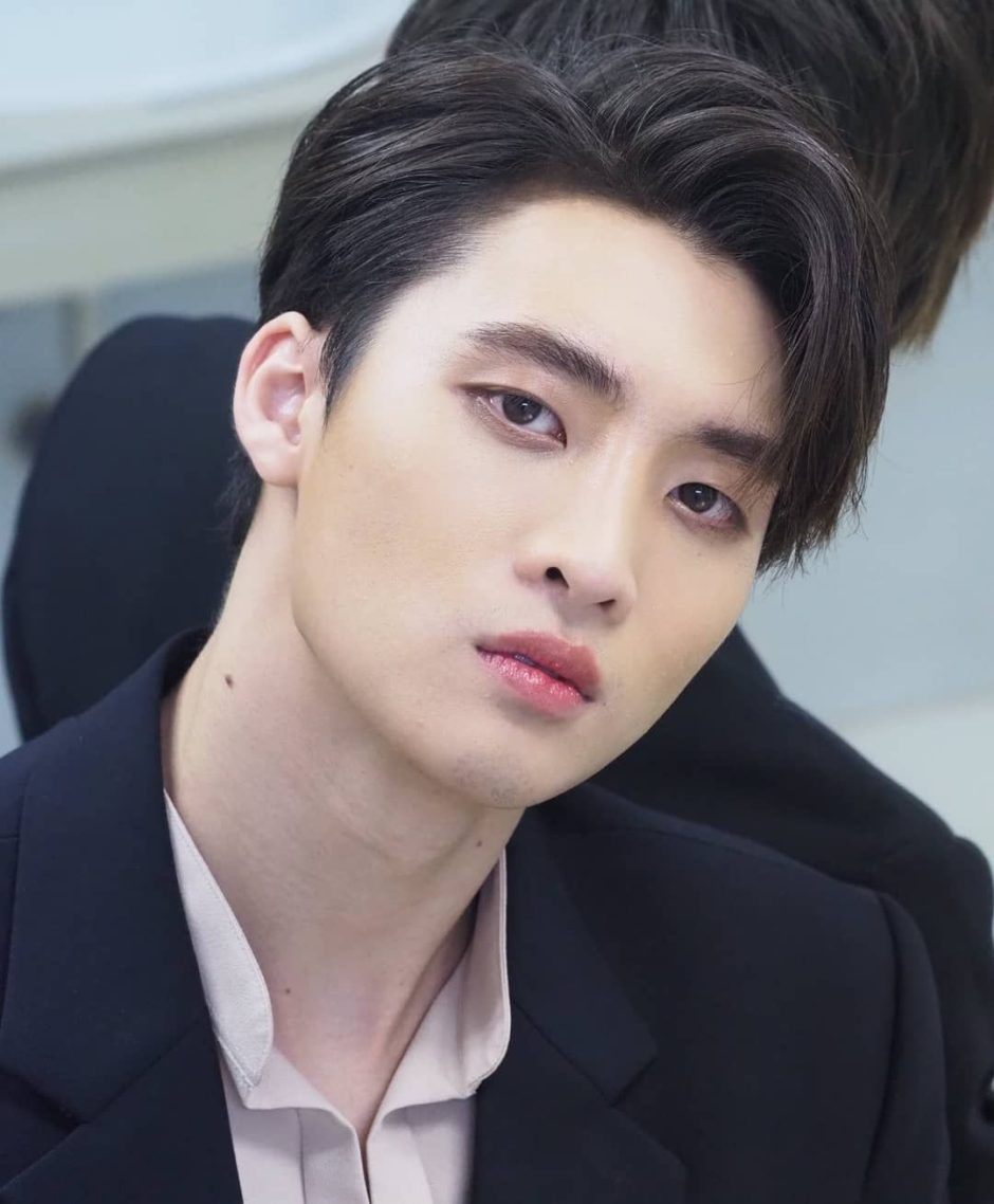 Mean Phiravich Attachitsataporn
