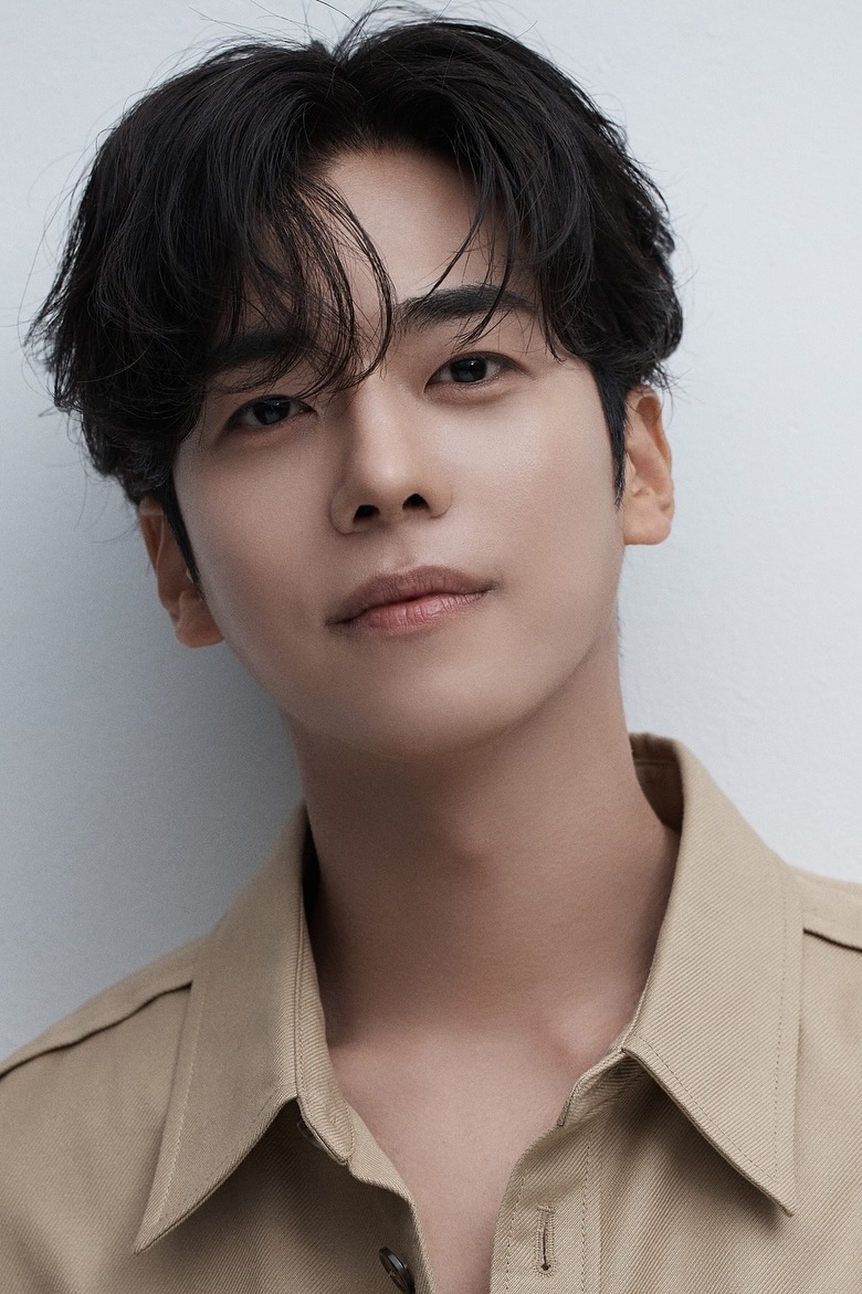 Moon Jihoo